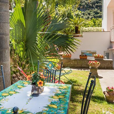 Casa Beatrice Bed and Breakfast Sorrento Buitenkant foto